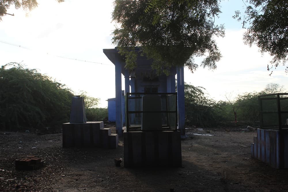 Arulmigu Mariamman Temple, Village West Side, Seevalaperi - 627351